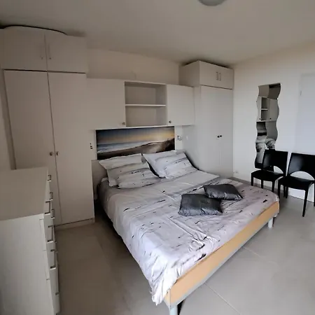 App Klif - Location & Sea Front !! *